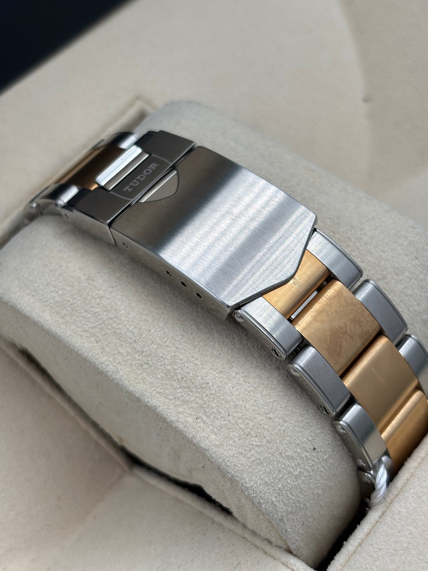 二手 USED  TUDOR 帝舵 BLACK BAY S&G 79733N 黑色 2019年12月 全套 FULL SET