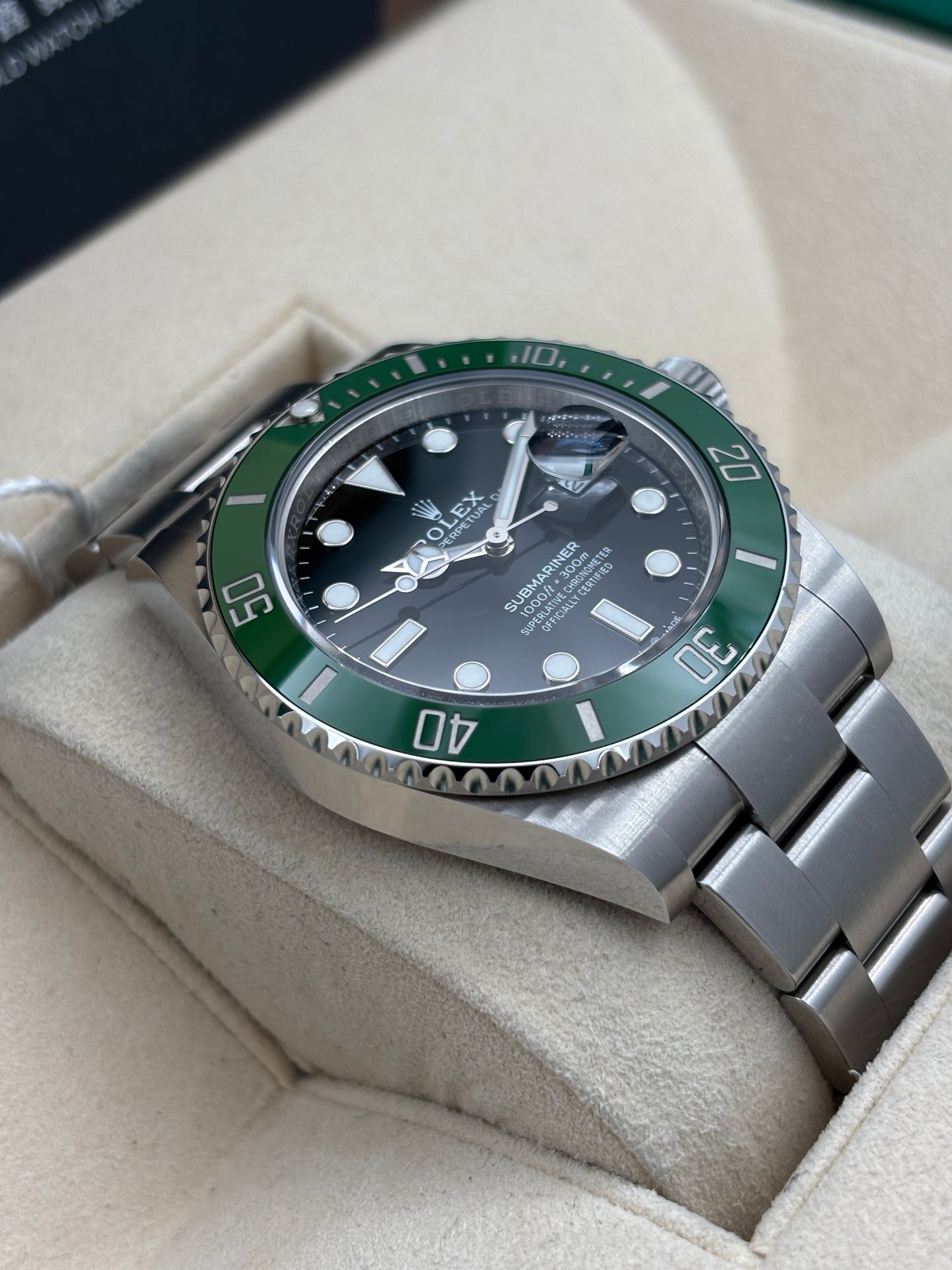 二手 USED  ROLEX 勞力士 SUBMARINER DATE 126610LV 黑色 2024年10月 99.99%新 未打磨 全套 FULL SET