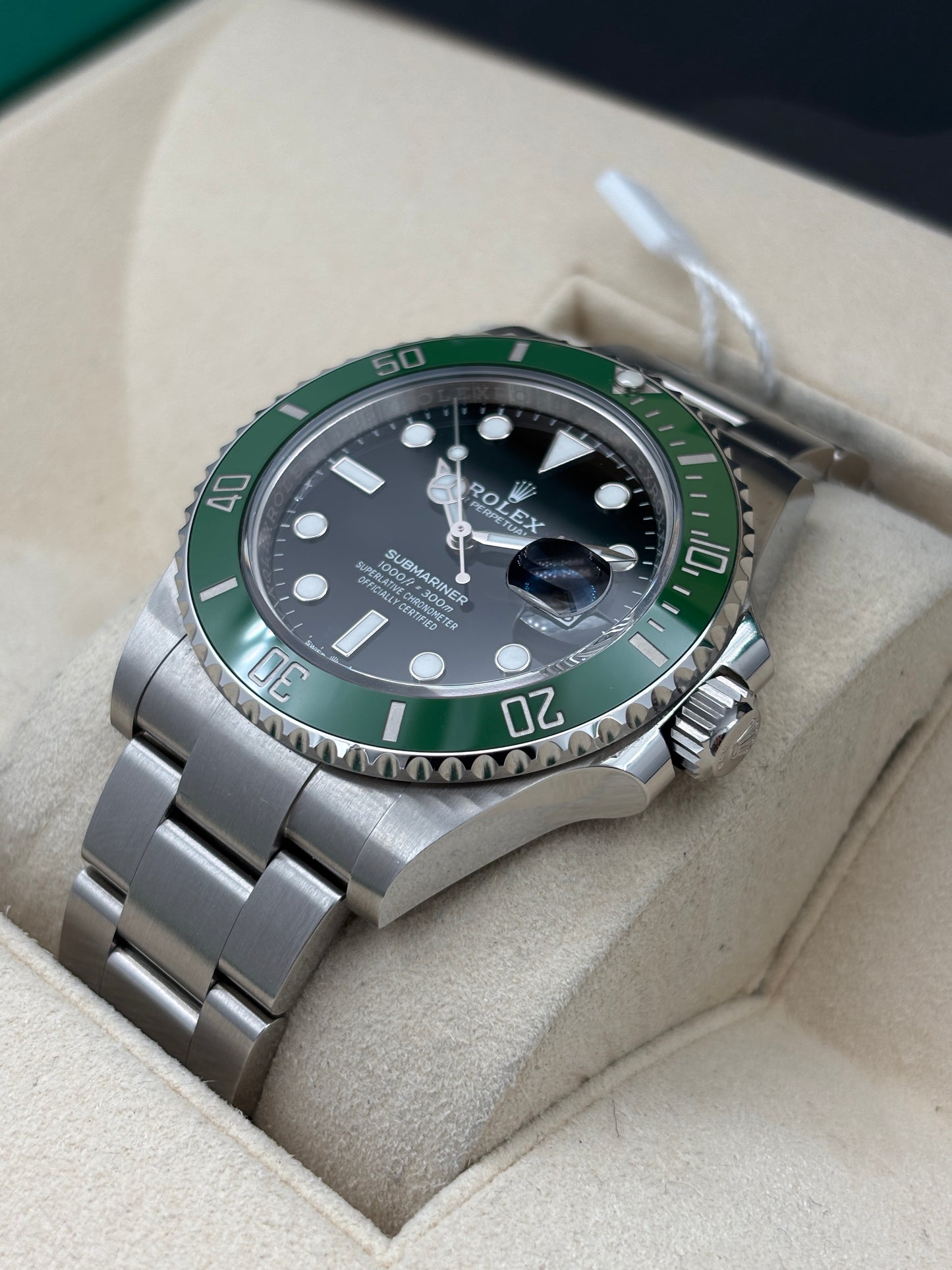 二手 USED  ROLEX 勞力士 SUBMARINER DATE 126610LV 黑色 2024年10月 99.99%新 未打磨 全套 FULL SET