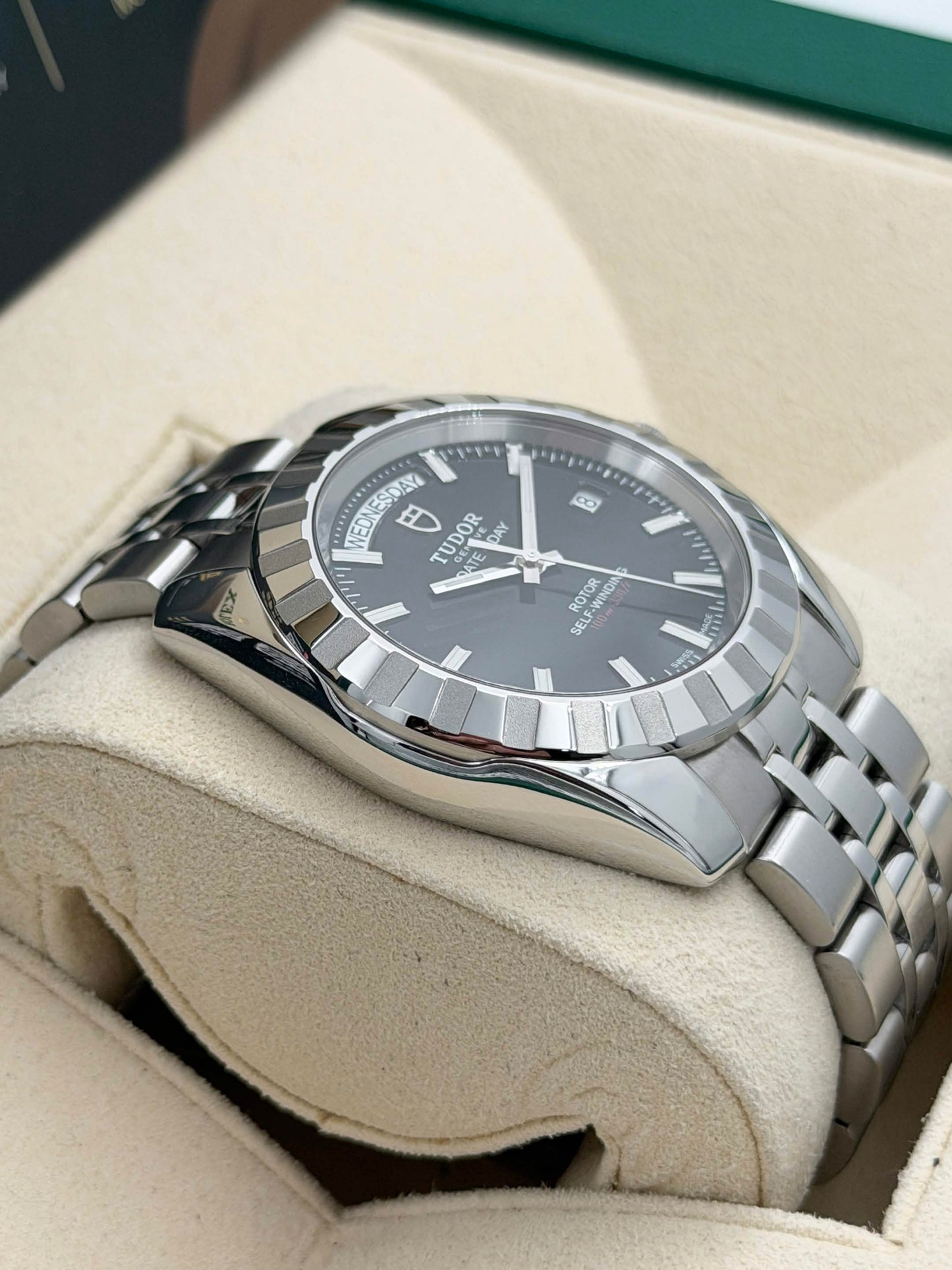 二手 USED TUDOR 帝舵 CLASSIC 23010 銀色面