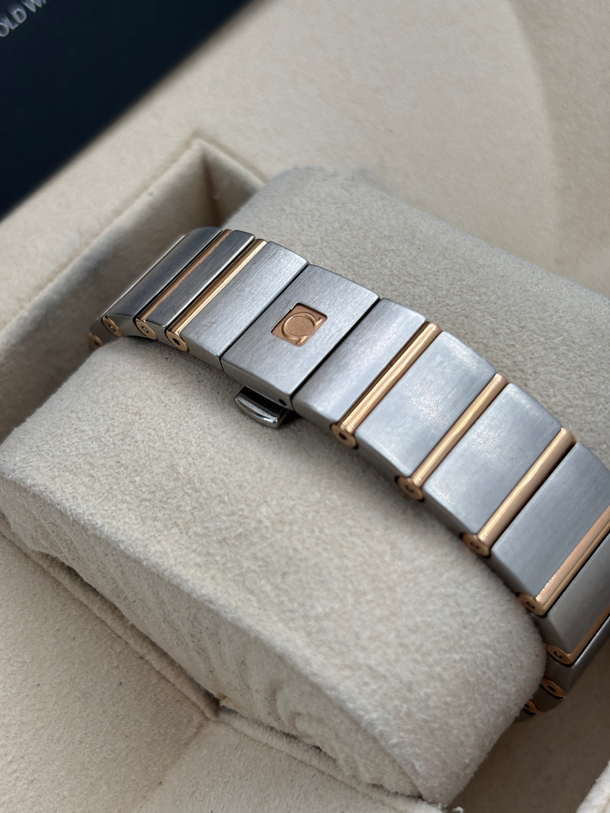二手 USED  OMEGA 歐米茄 CONSTELLATION QUARTZ 123.20.27.60.55.001 鑲鑽貝殼面 2015年1月 石英機芯 全套 FULL SET