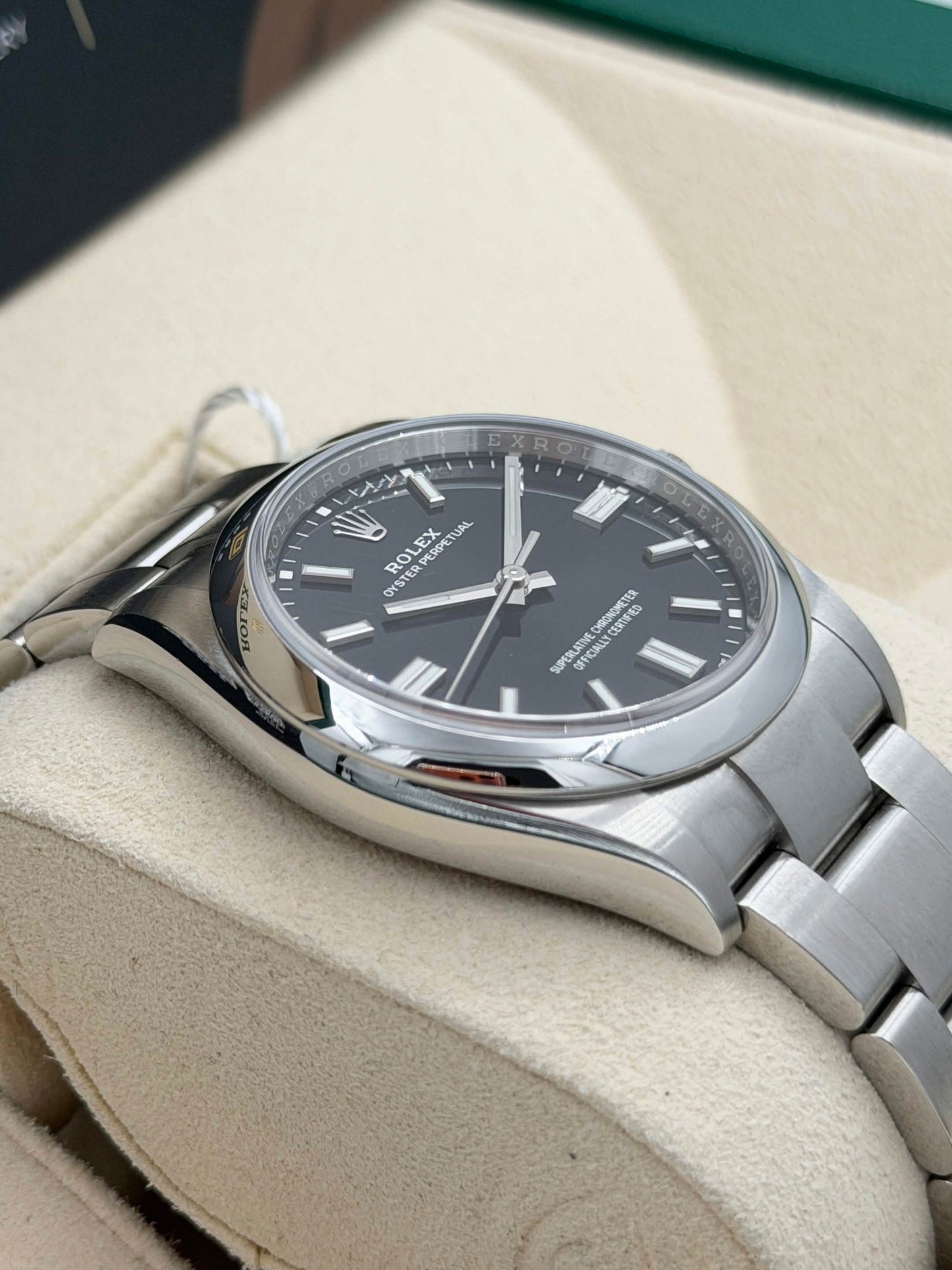 二手 USED ROLEX 勞力士 OYSTER PERPETUAL 126000 黑色面 2021年5月 全套 FULL SET