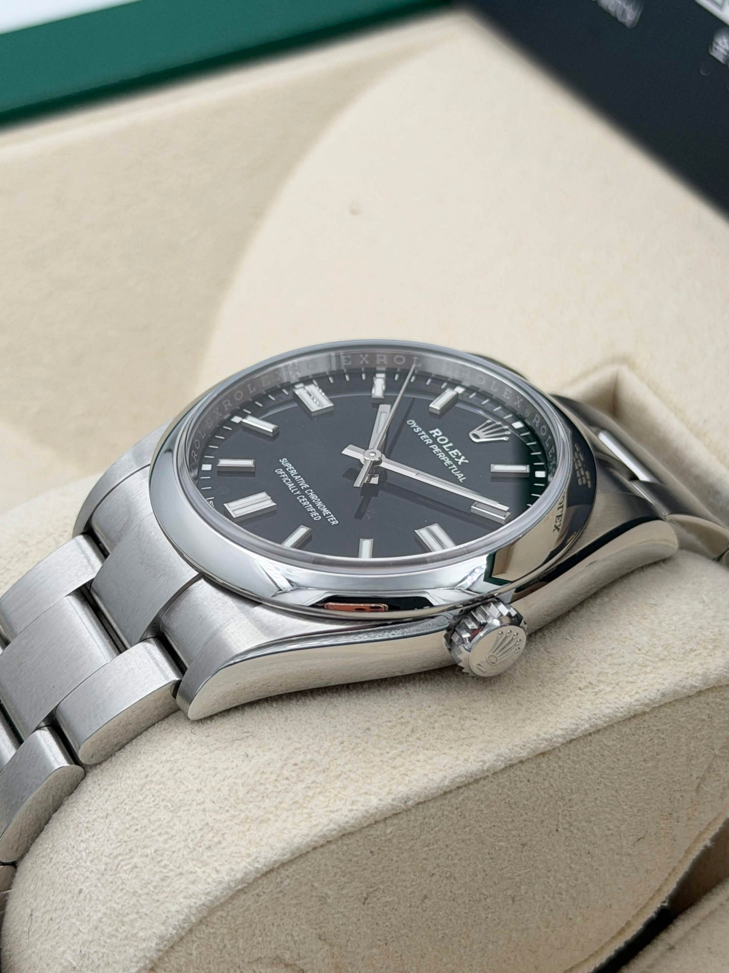 二手 USED ROLEX 勞力士 OYSTER PERPETUAL 126000 黑色面 2021年5月 全套 FULL SET