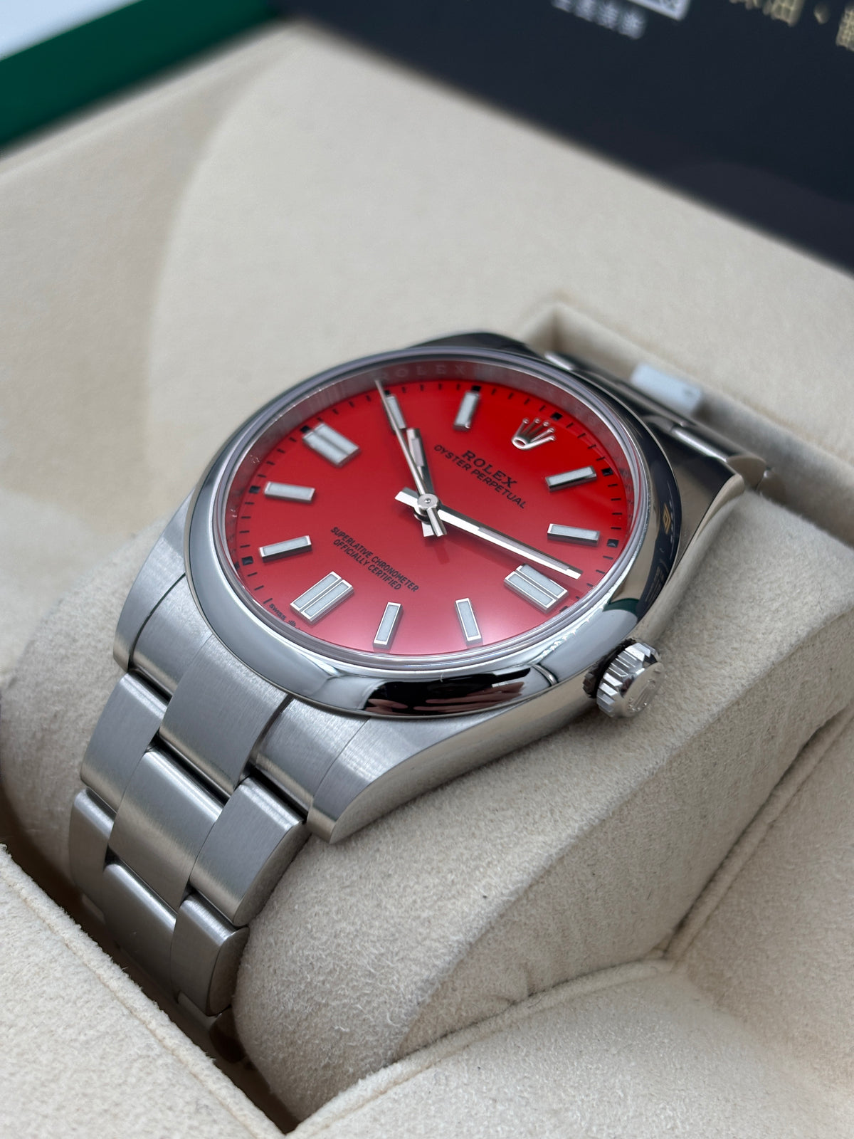 勞力士官方二手認證 ROLEX CERTIFIED PRE-OWNED  ROLEX 勞力士 OYSTER PERPETUAL 124300 紅色 2026年8月 RCP0 全套 FULL SET