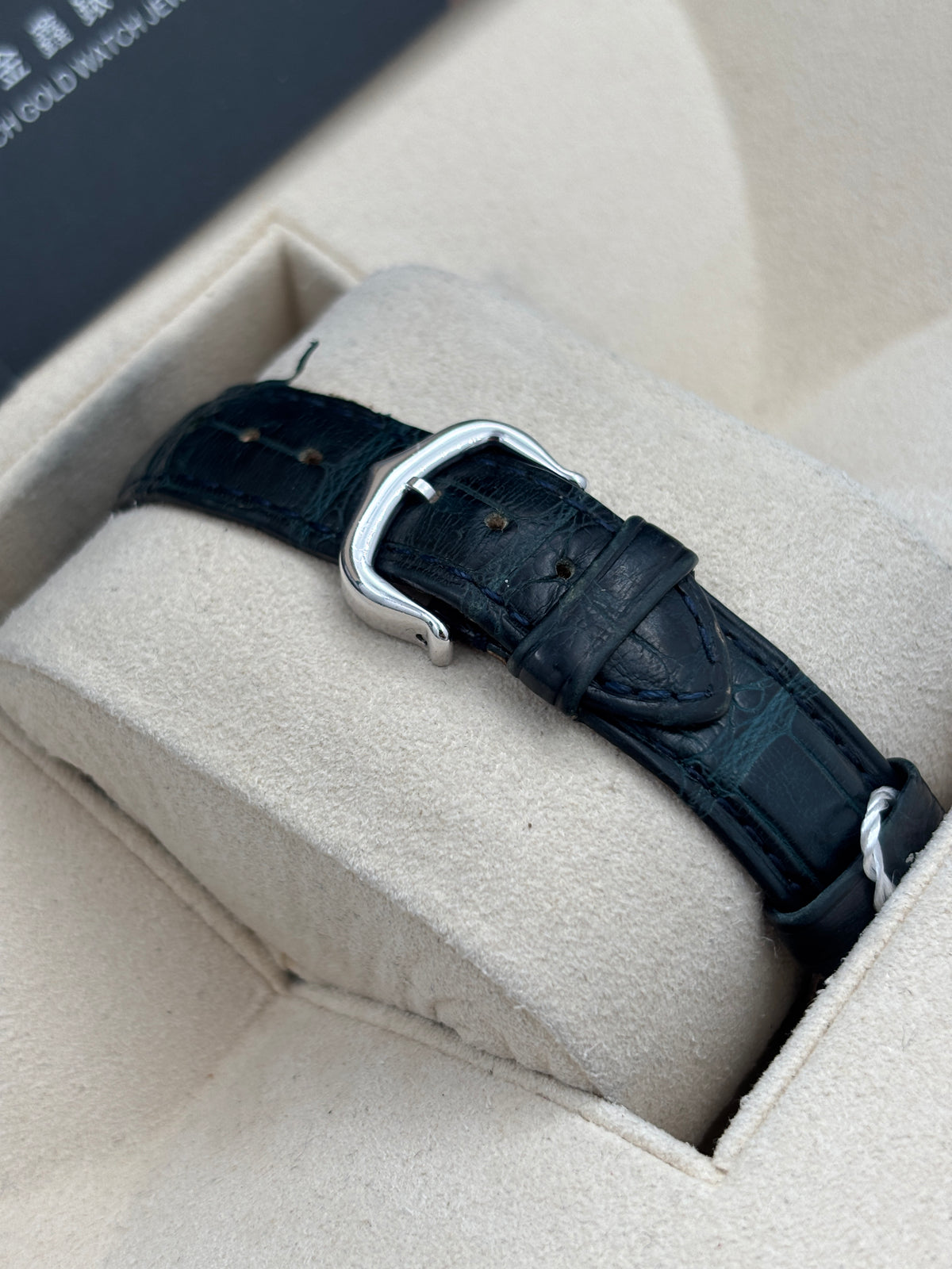 二手 USED  CARTIER 卡地亞 TANK BASCULANTE W1011158 白色 年份不詳 石英機芯 淨錶 WATCH ONLY