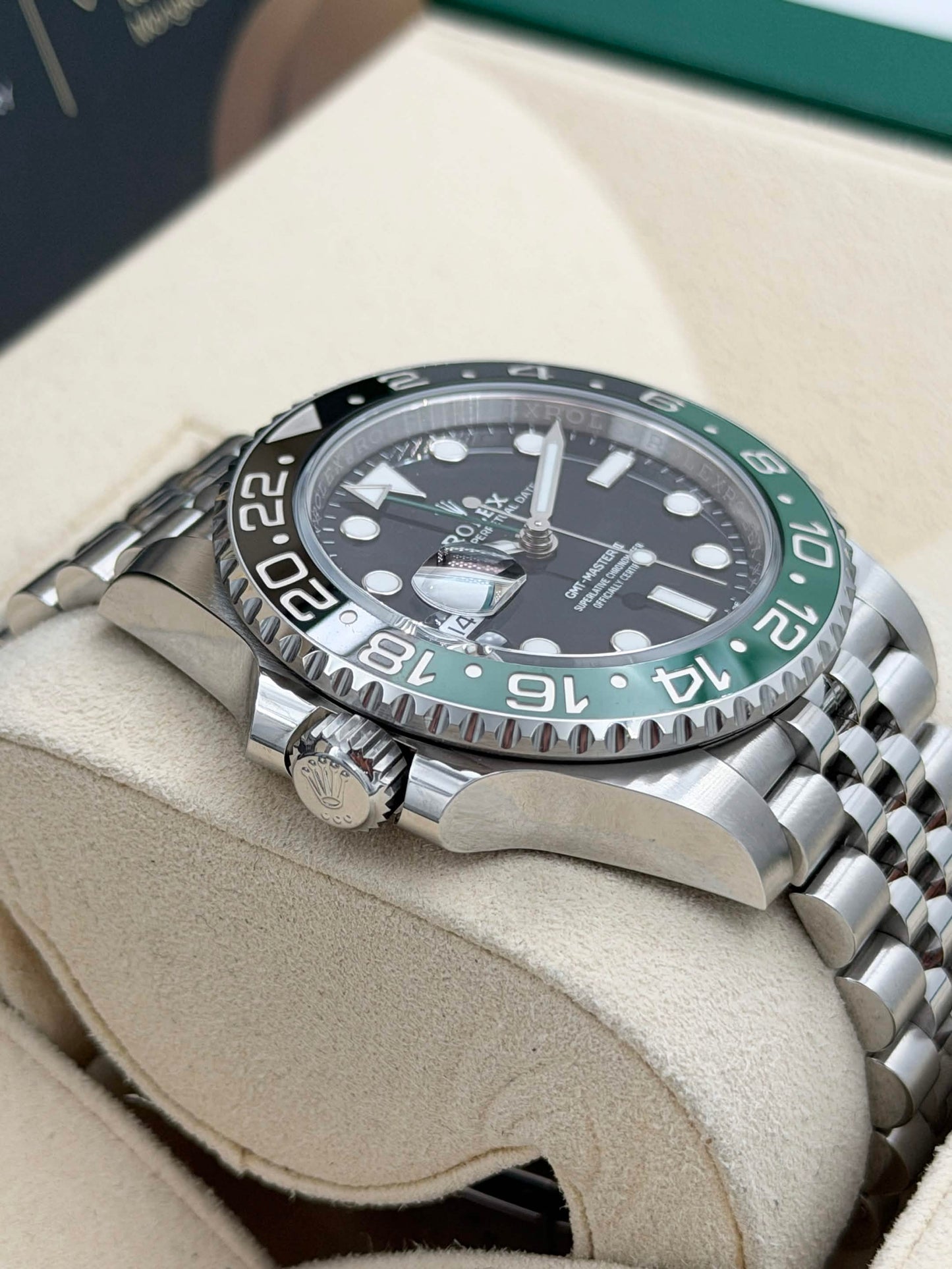 二手 USED ROLEX 勞力士 GMT-MASTER II 126720VTNR 2026年5月 五珠帶 99.99%新 未打磨 全套