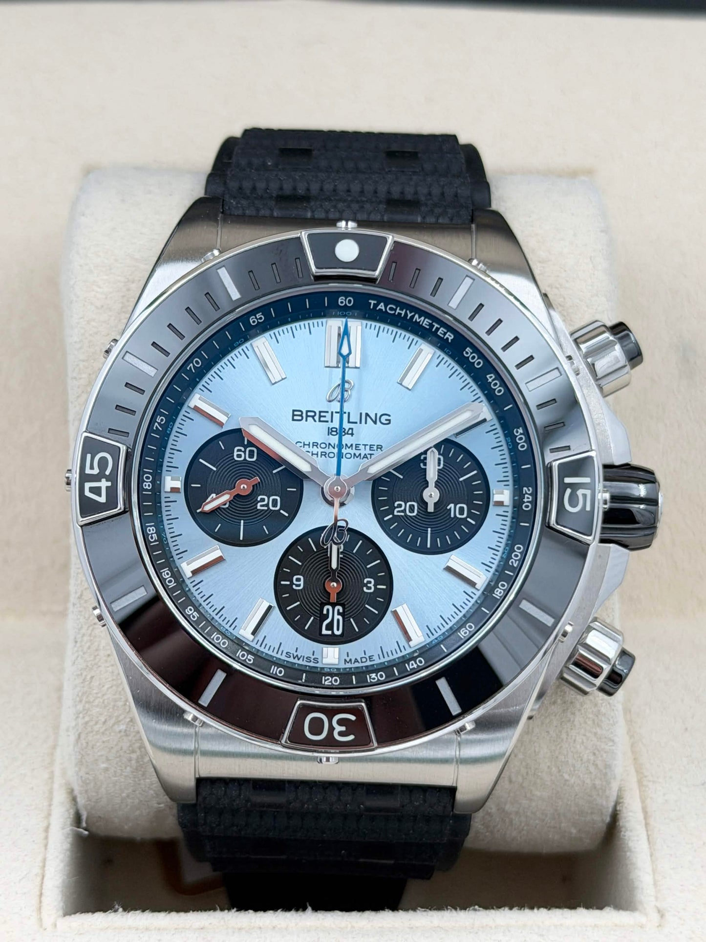 二手 USED BREITLING 百年靈 SUPER CHRONOMAT B01 44 PB0136251C1S1 2025年2月 99.99%新 未打磨 保到2033年2月 全套