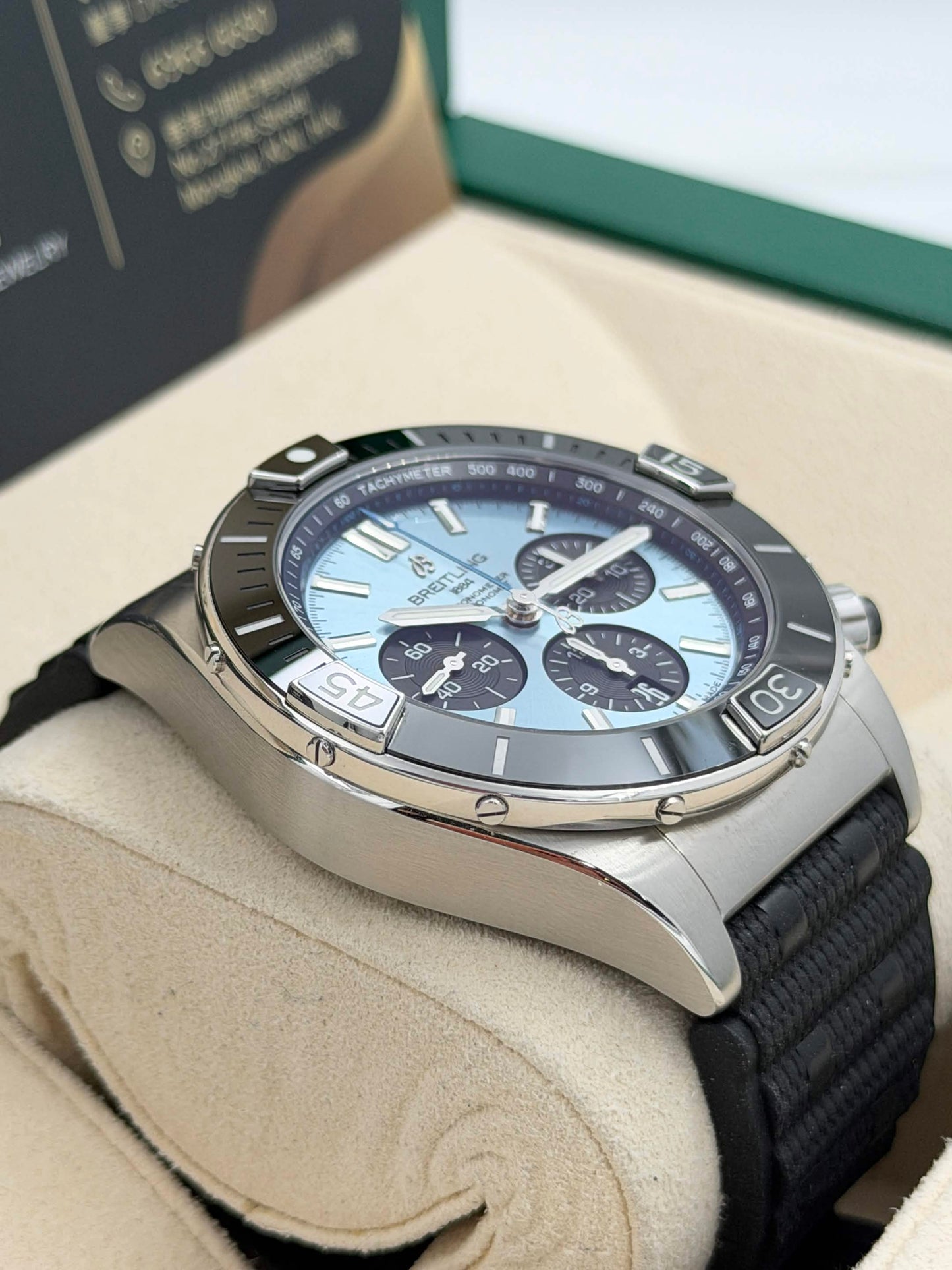 二手 USED BREITLING 百年靈 SUPER CHRONOMAT B01 44 PB0136251C1S1 2025年2月 99.99%新 未打磨 保到2033年2月 全套