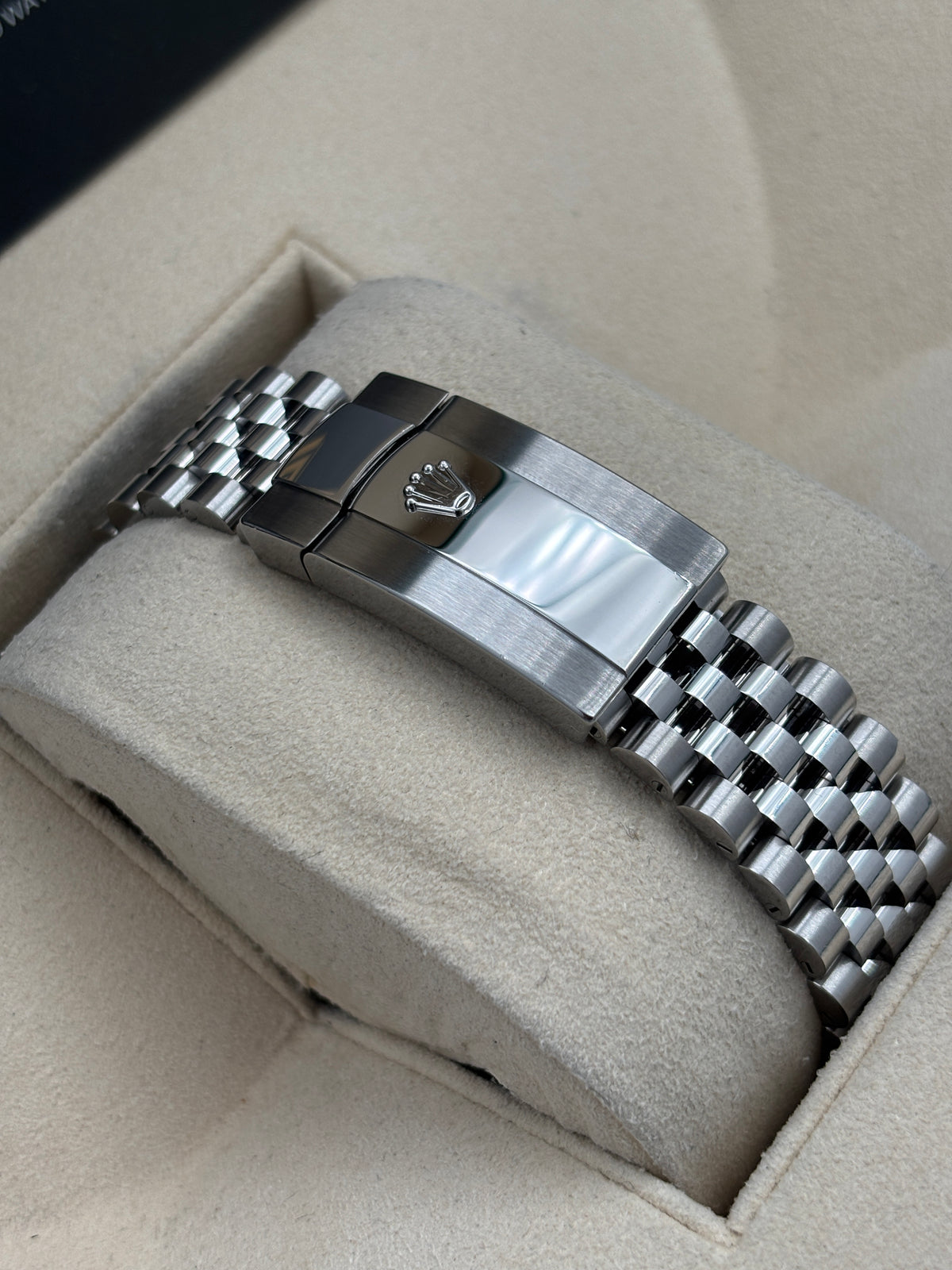 二手 USED  ROLEX 勞力士 DATEJUST 126334 綠色坑紋 2023年7月 五珠帶 全套 FULL SET