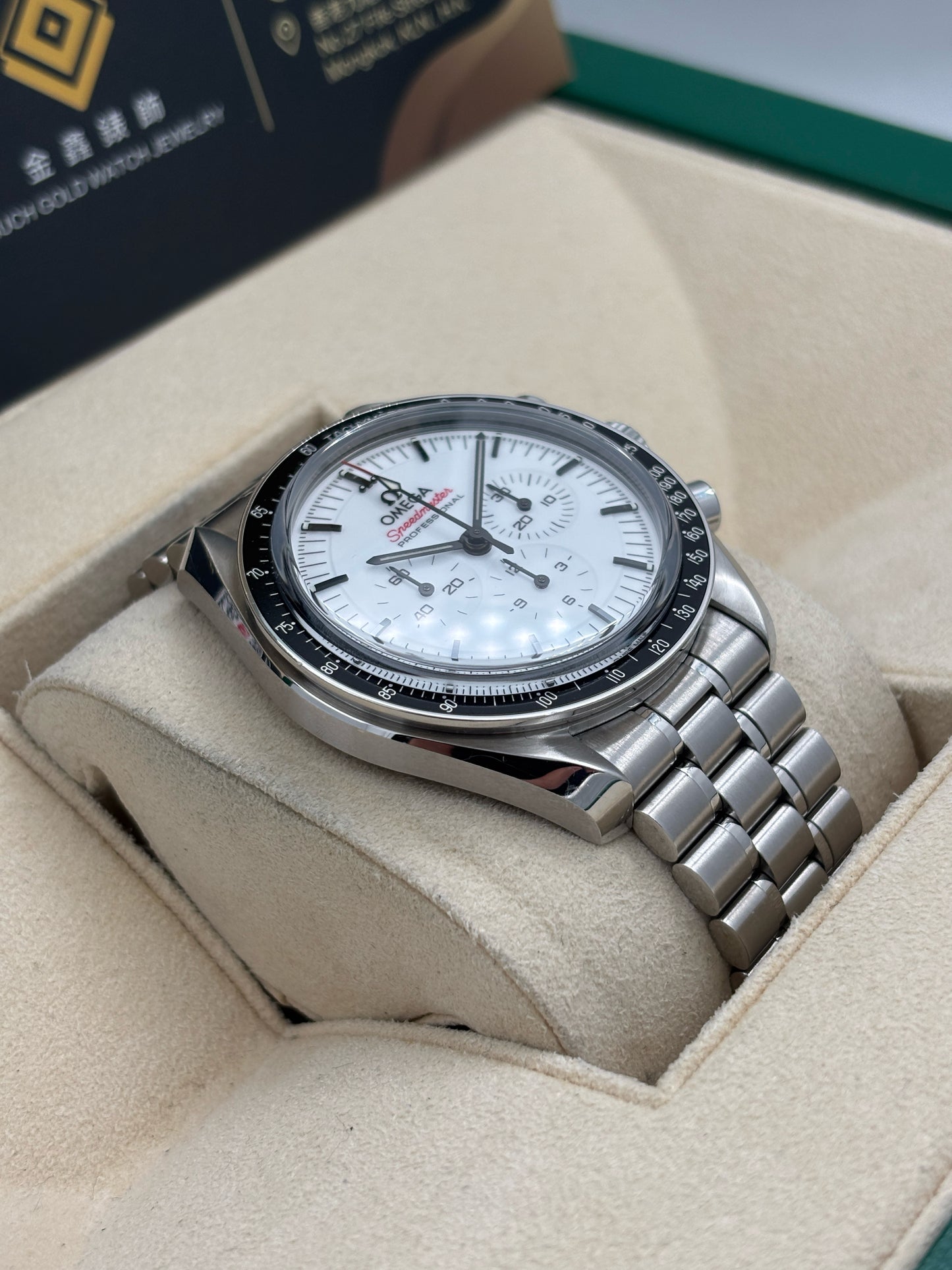 [SOLD OUT]二手 USED  OMEGA 歐米茄 SPEEDMASTER ‘FIRST OMEGA IN SPACE‘ 310.30.42.50.04.001 2024年4月 白色 手動上鏈 全套 FULL SET