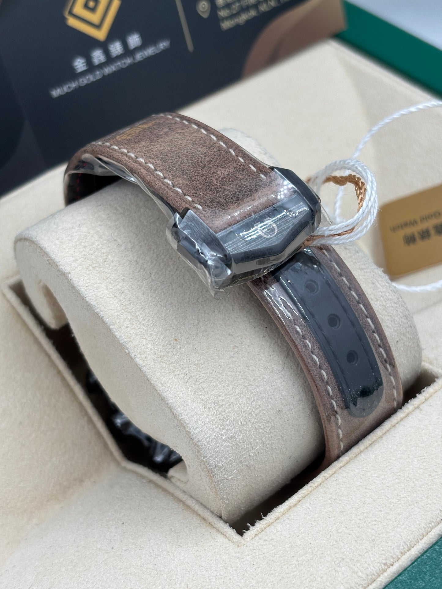 全新 NEW  OMEGA 歐米茄 SPEEDMASTER VINTAGE BLACK 311.92.44.51.01.006 2026年2月 黑色 官方定價 $100800 全套 FULL SET