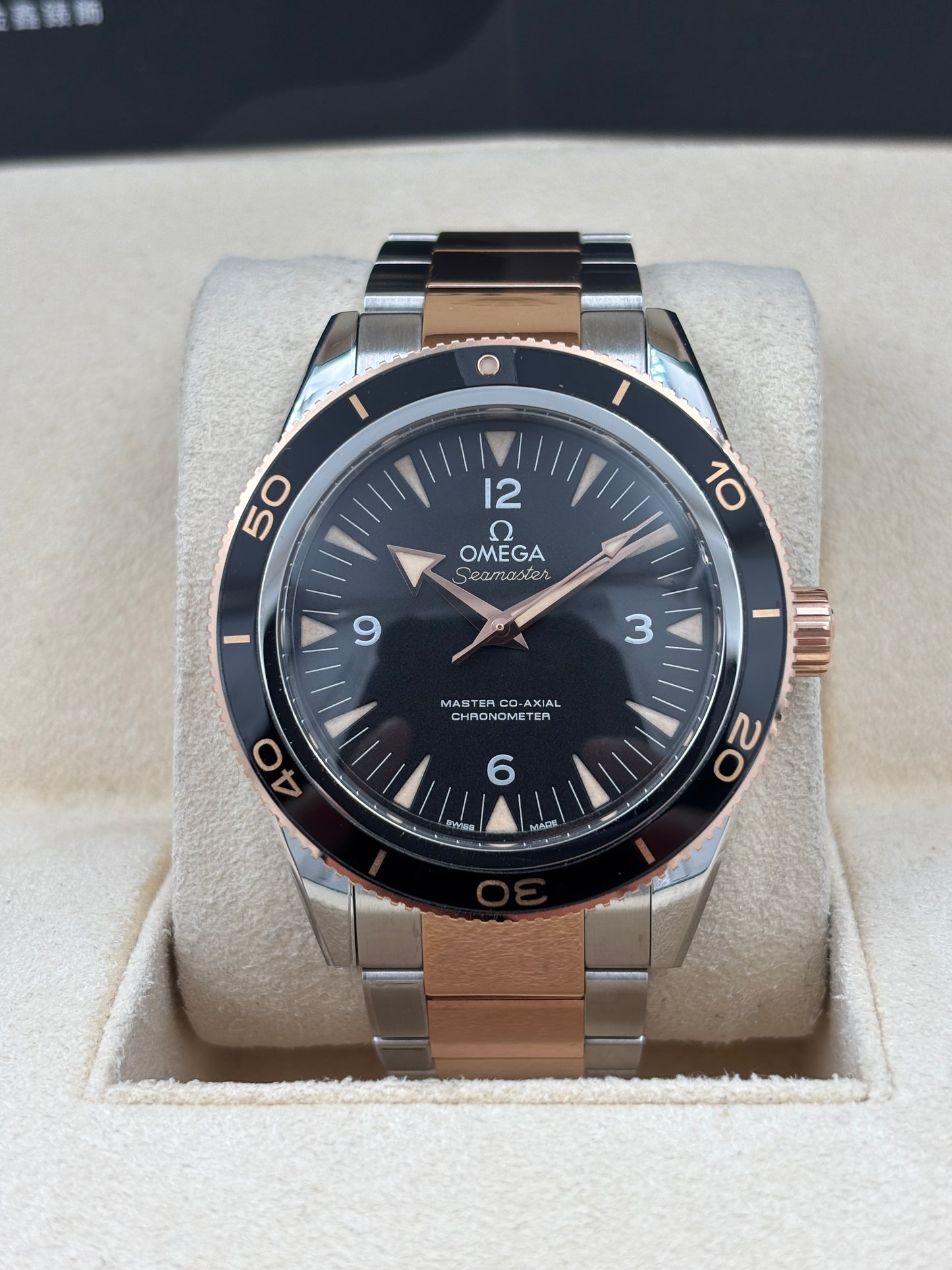 [SOLD OUT]二手 USED  OMEGA 歐米茄 SEAMASTER 300M 233.20.41.21.01.001 黑色 2024年7月 玫瑰金間金 全套 FULL SET