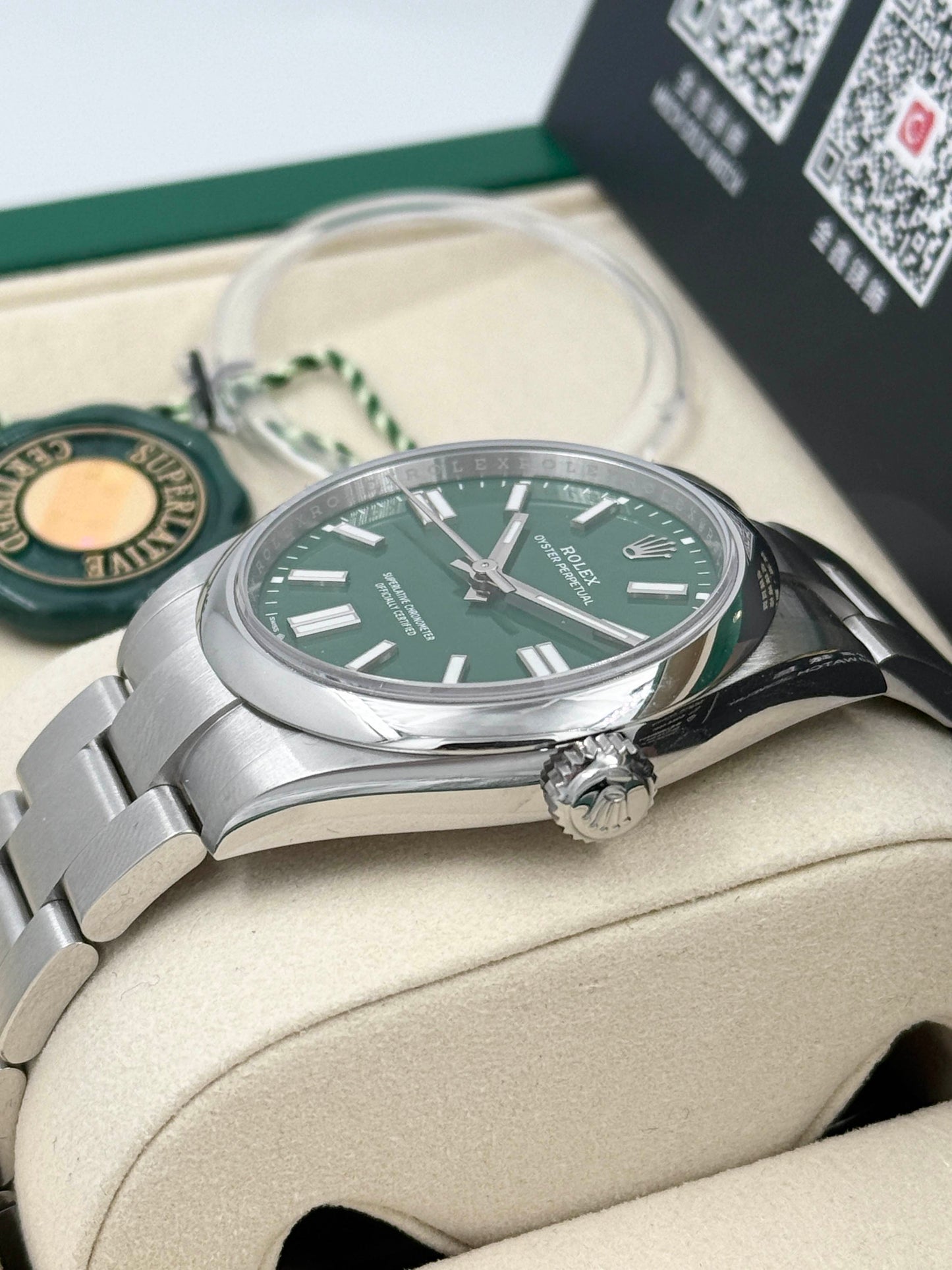 全新 NEW ROLEX 勞力士 OYSTER PERPETUAL 134300 綠色 2025年8月