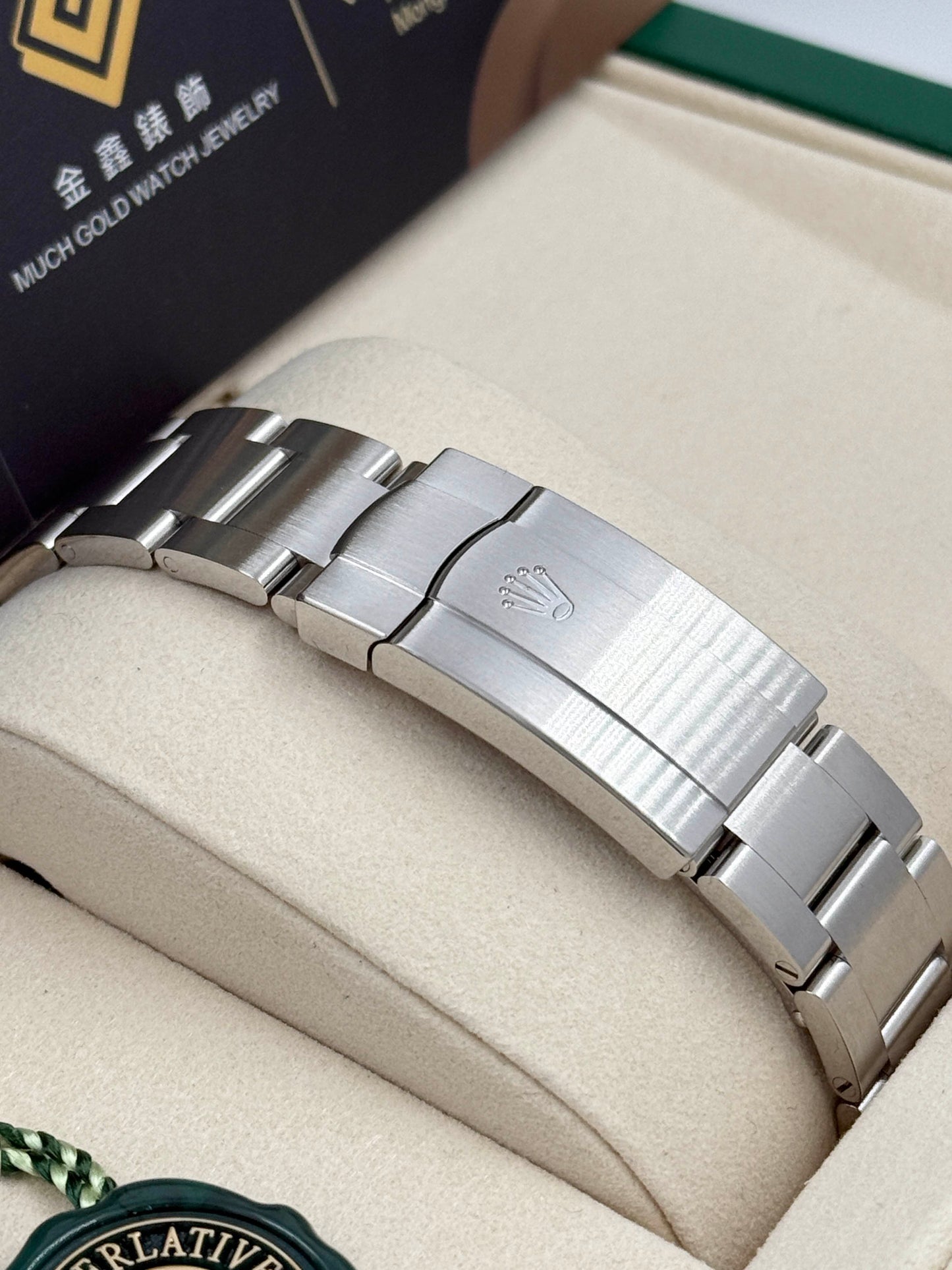 全新 NEW ROLEX 勞力士 OYSTER PERPETUAL 134300 綠色 2025年8月