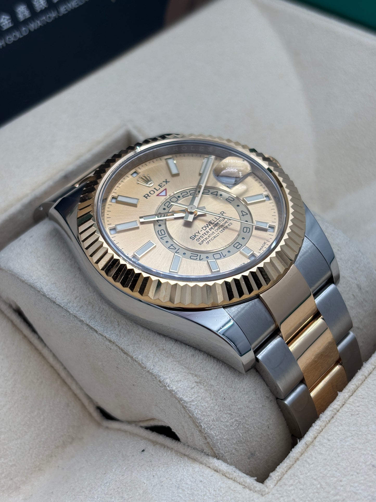 [SOLD OUT]二手 USED  ROLEX 勞力士 SKY-DWELLER 326933 香檳金 2022年2月 全套 FULL SET