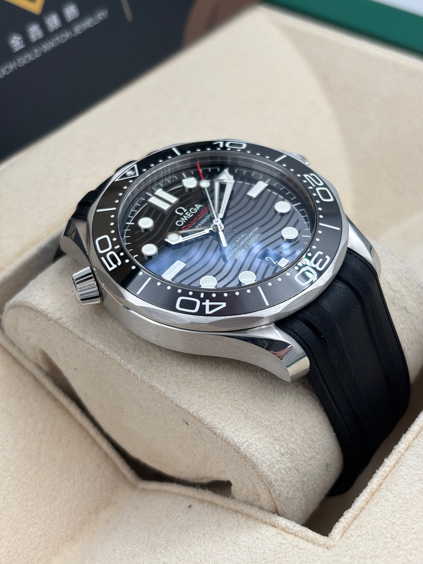 二手 USED  OMEGA 歐米茄 SEAMASTER 210.32.42.20.01 黑色 2025年7月 全套 FULL SET