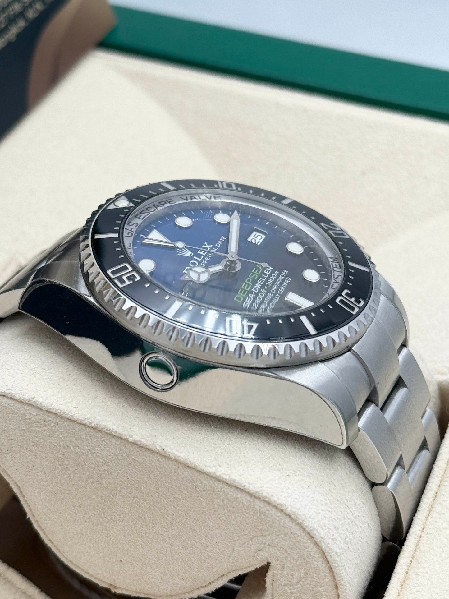 ROLEX 勞力士 DEEP SEA 126660 漸變藍 2018年 還有少量原廠膠紙